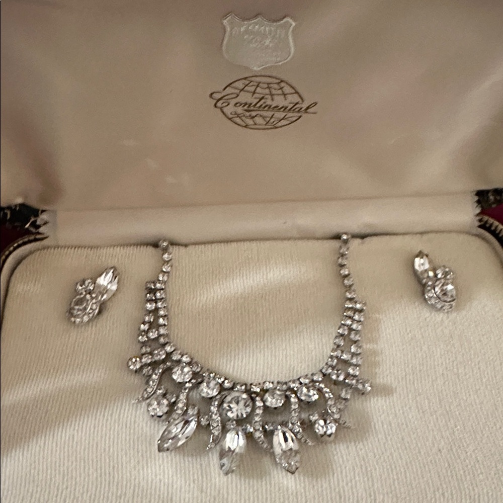 Vintage Continental Rhinestone Necklace & Earring Set – Original Box - Picture 2 of 7